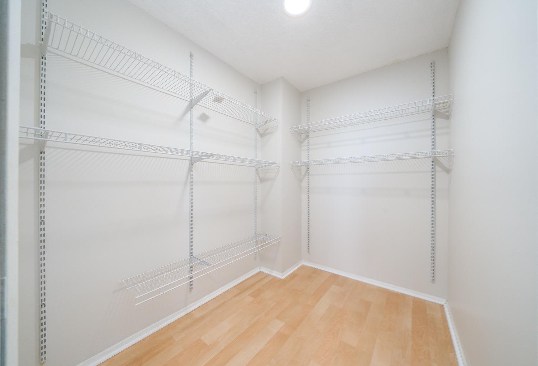 1408 Harmon Cove Tower, Secaucus NJ  07094-1701 exterior