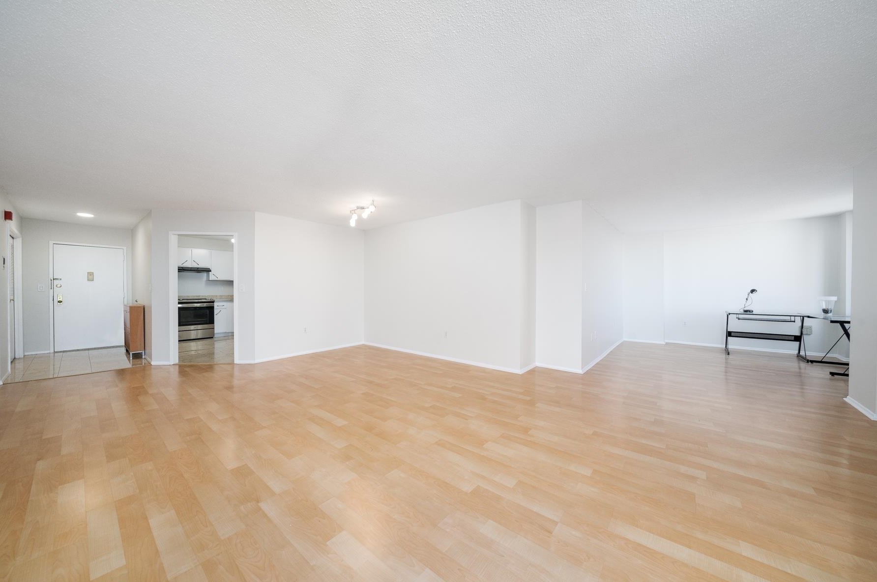 1408 Harmon Cove Tower, Secaucus NJ  07094-1701 exterior