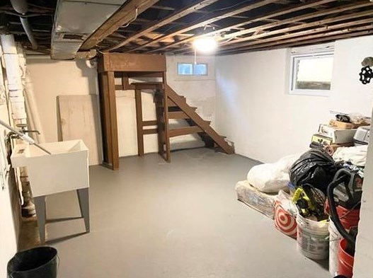 30 Gardner Ave, Jersey City NJ 07304-3013 exterior