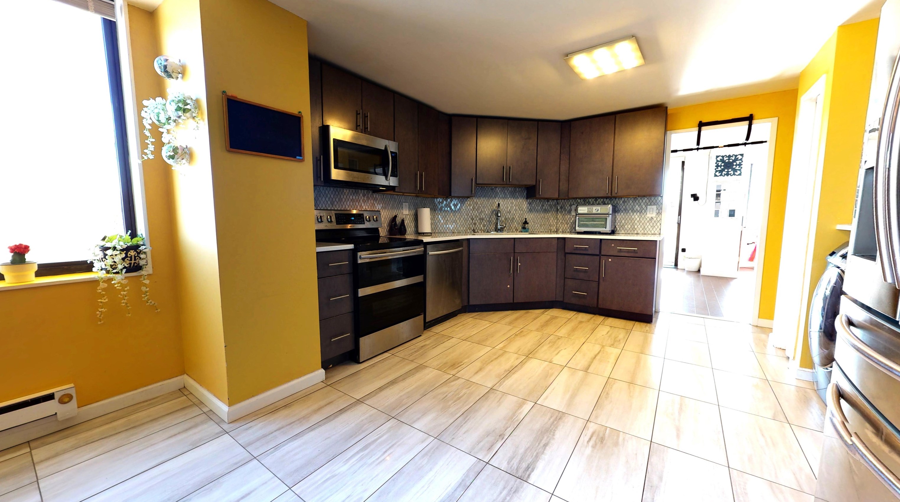 335 Harmon Cove Tower, Secaucus NJ  07094-1751 exterior