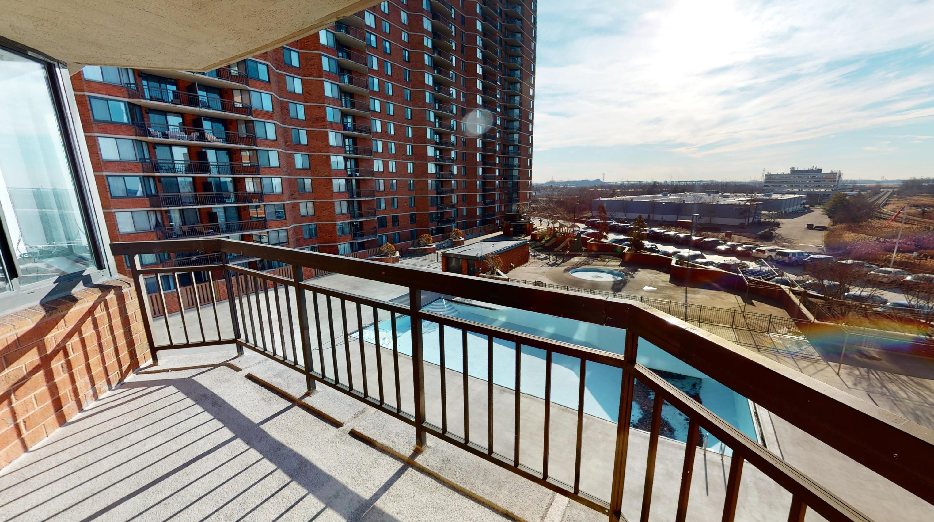 426 Harmon Cove Tower, Secaucus NJ  07094-1731 exterior