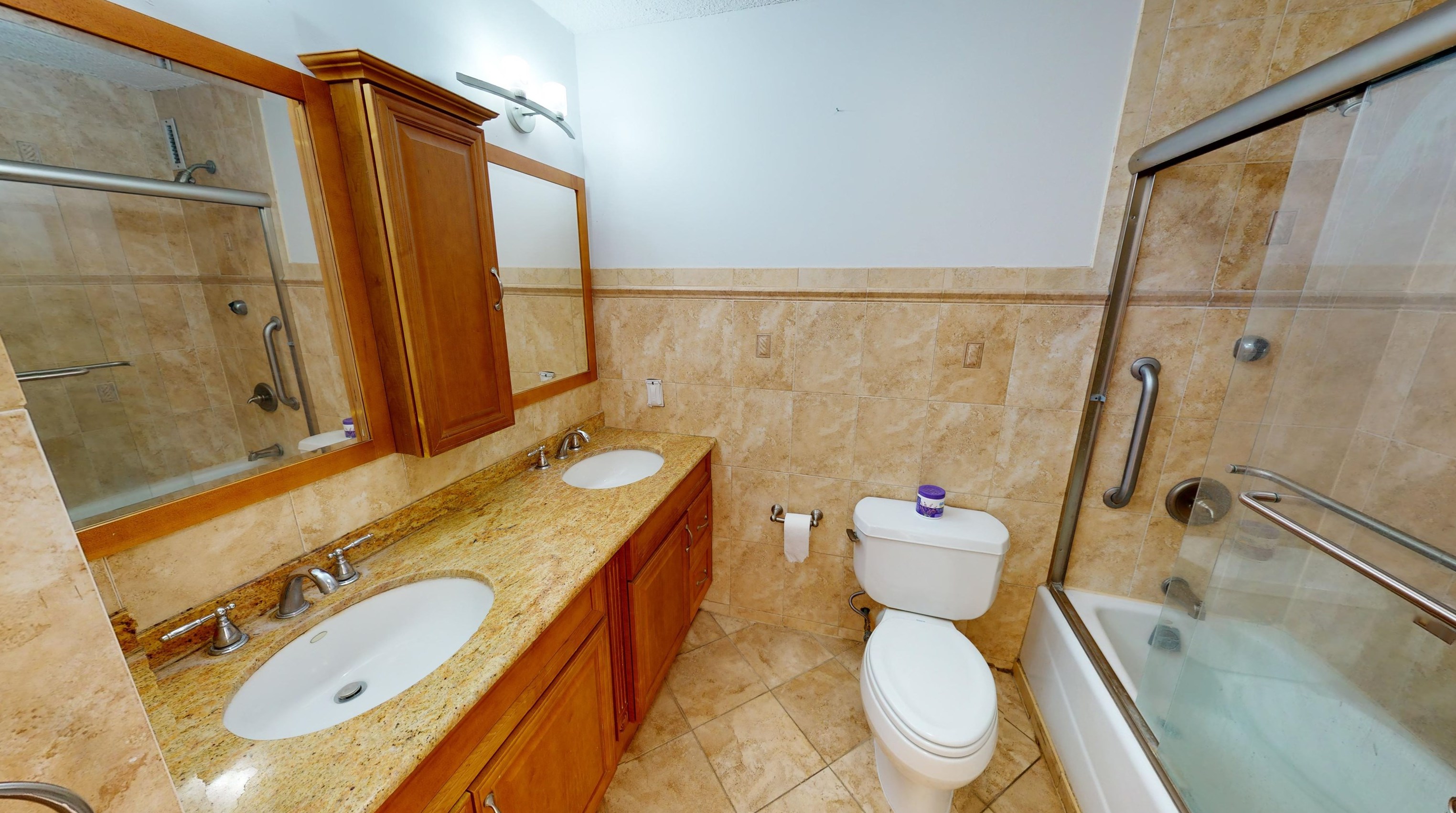 426 Harmon Cove Tower, Secaucus NJ  07094-1731 exterior