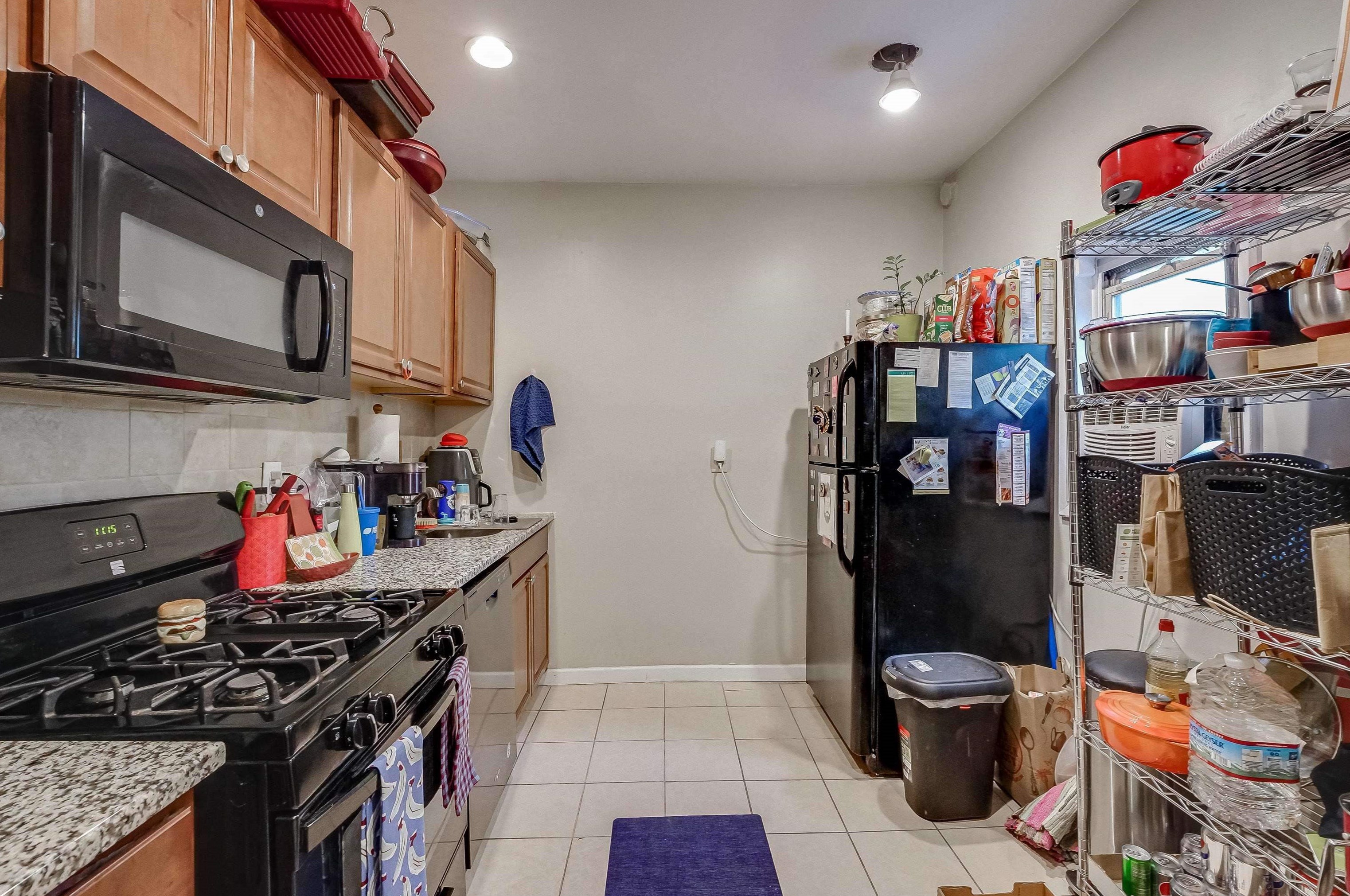 175 Duncan Ave, Jersey City NJ 07306-7002 exterior