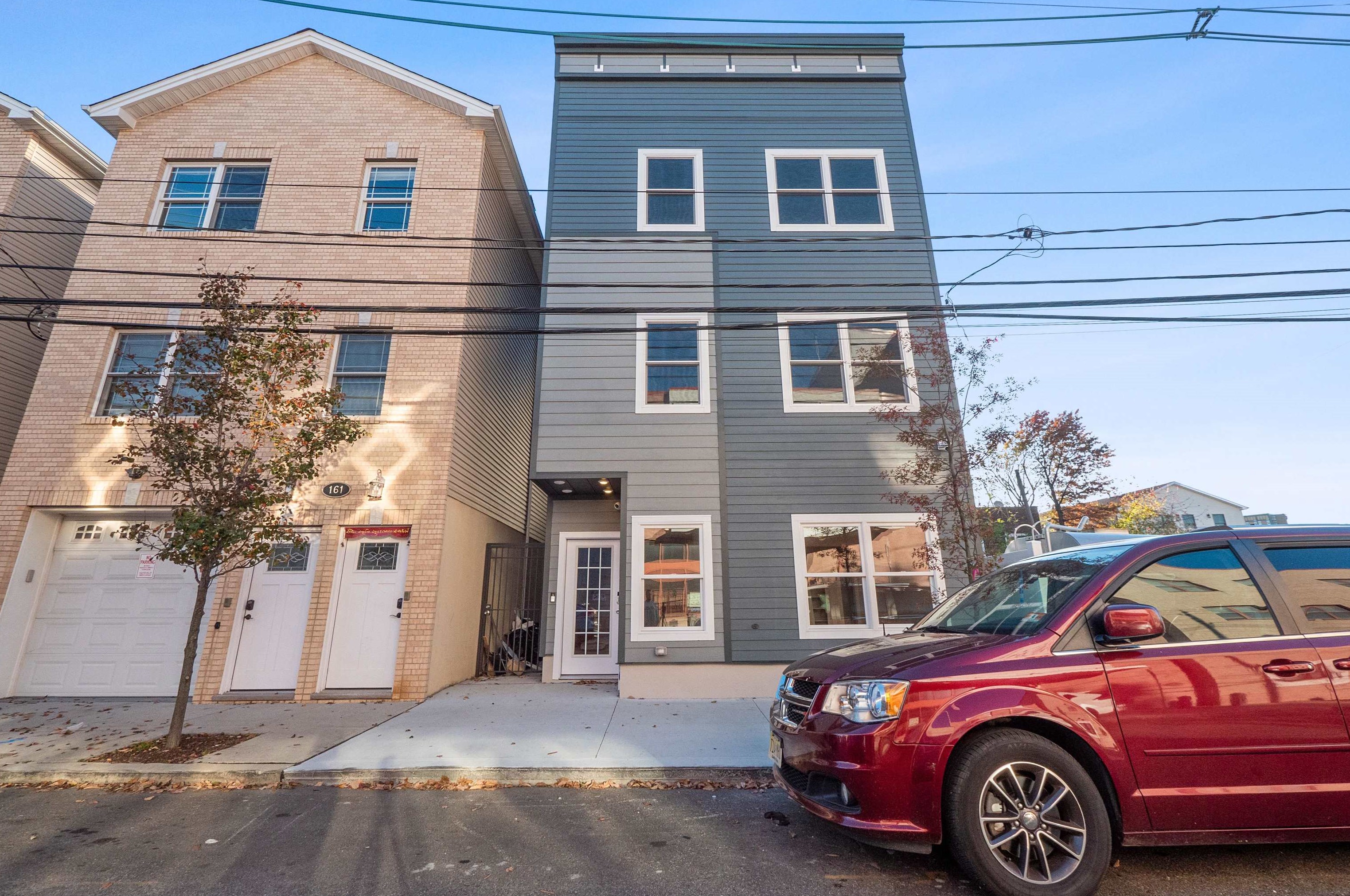 157 Laidlaw Ave, Jersey City NJ  07306-2512 exterior