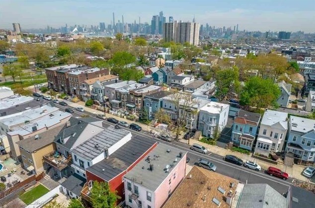 241 Cambridge Ave, Jersey City NJ  07307-1906 exterior