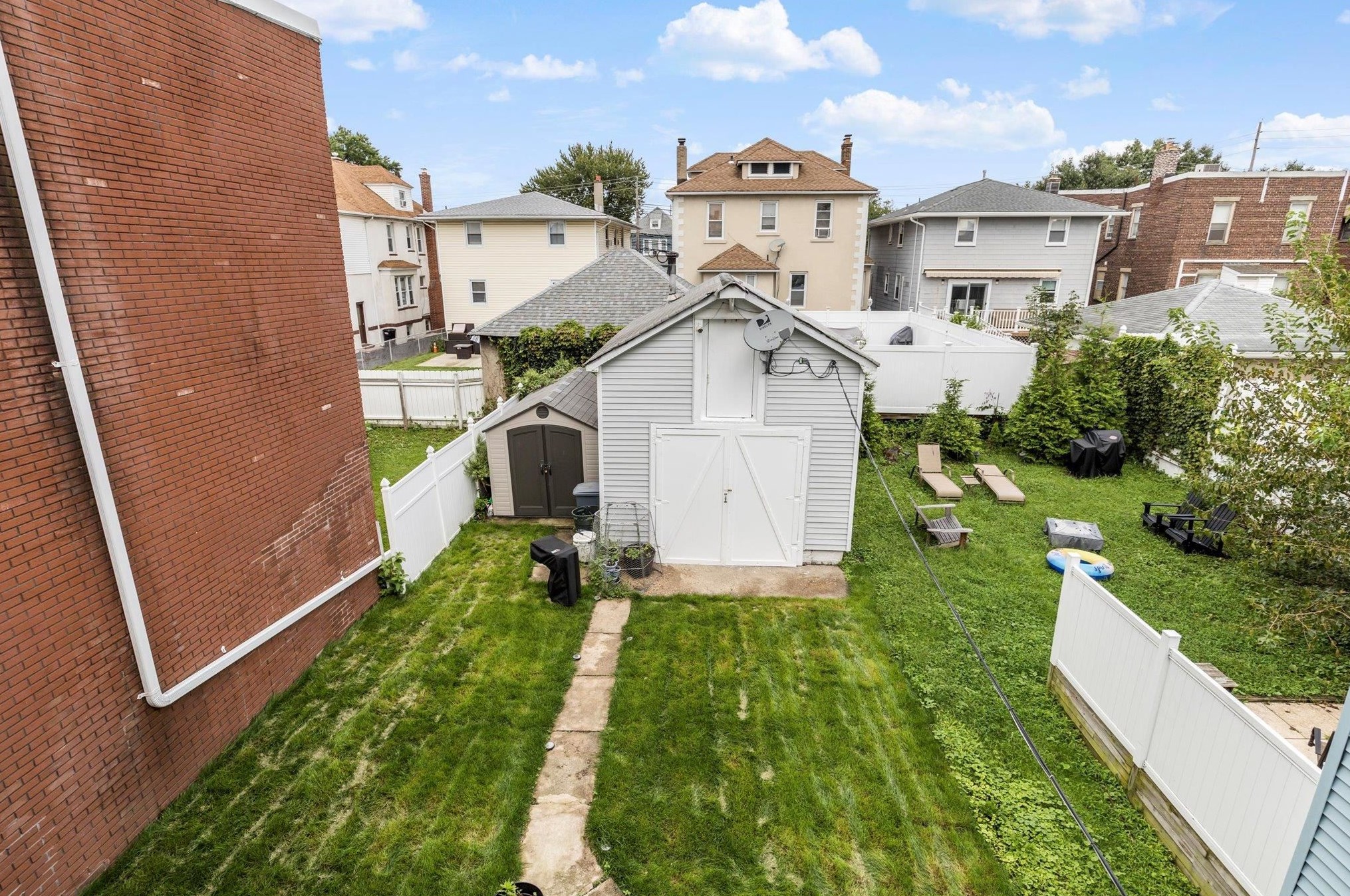 256 Maple St, Secaucus NJ 07094-3706 exterior