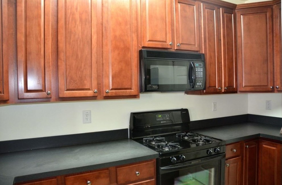 7 Dempsey Ct, Jersey City NJ  07305-5506 exterior