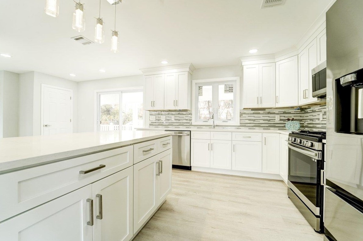 66 Edward Ct, Clifton NJ  07011-2832 exterior