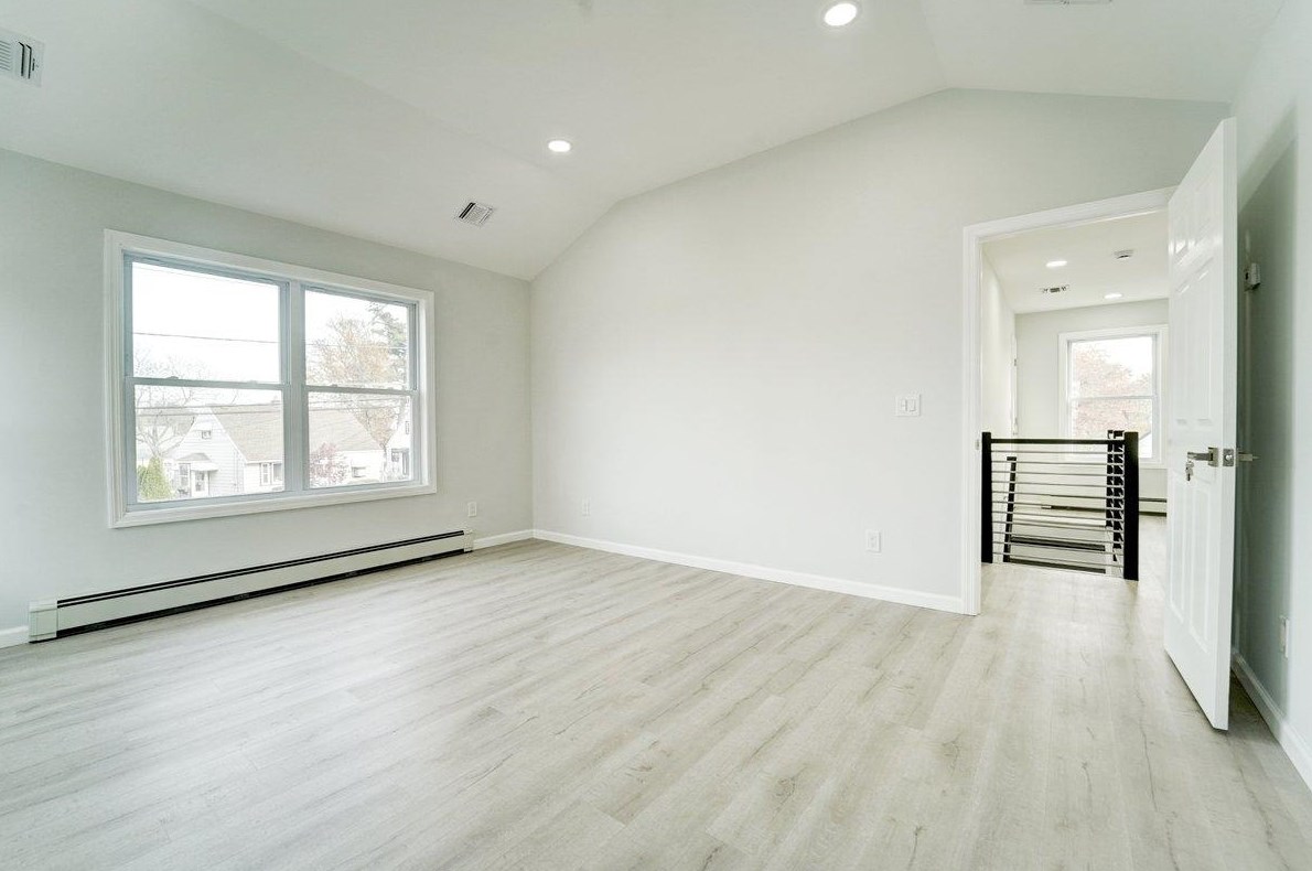 66 Edward Ct, Clifton NJ  07011-2832 exterior