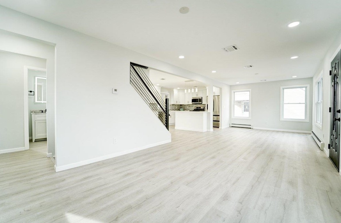 66 Edward Ct, Clifton NJ  07011-2832 exterior