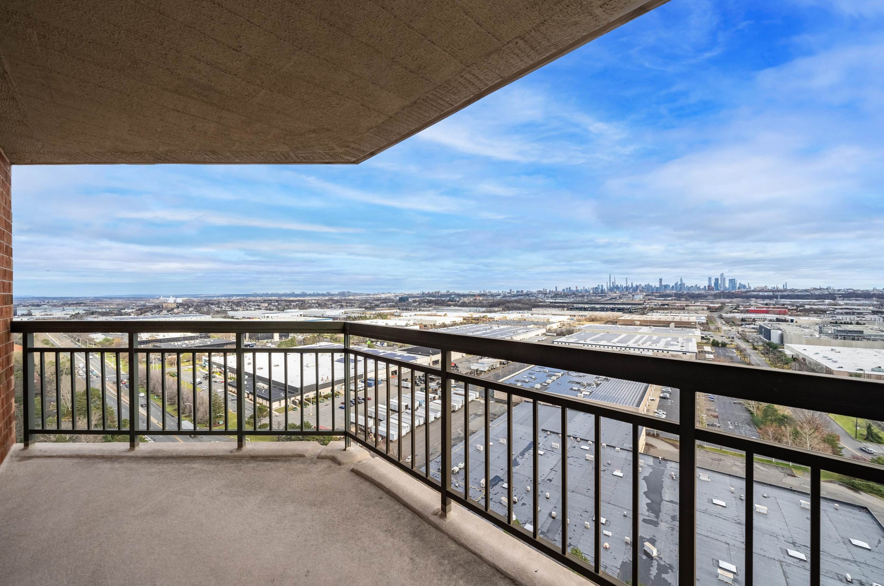 2101 Harmon Cove Tower, Secaucus NJ  07094-1723 exterior