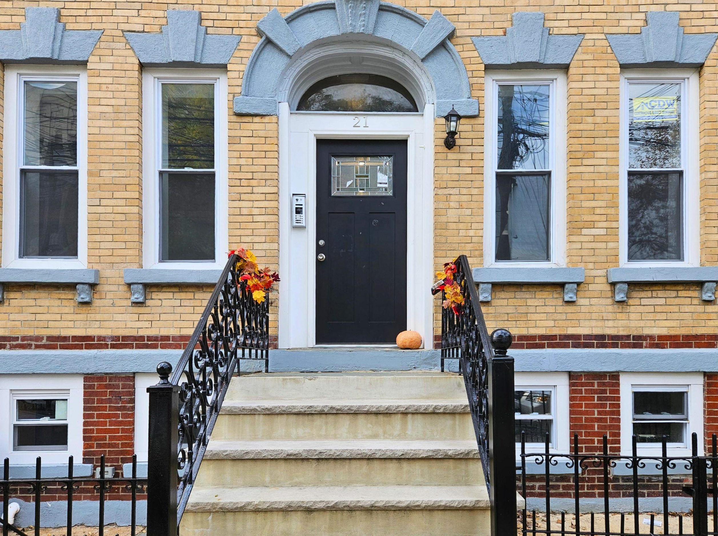 21 Hancock Ave, Jersey City NJ  07307-2212 exterior