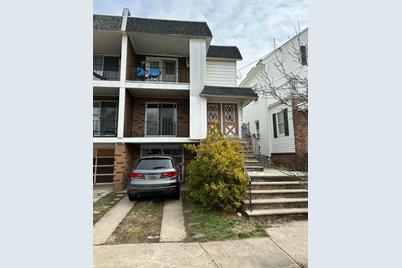 32 Trask Ave 1 Bayonne NJ 07002 MLS 240001904 Coldwell Banker