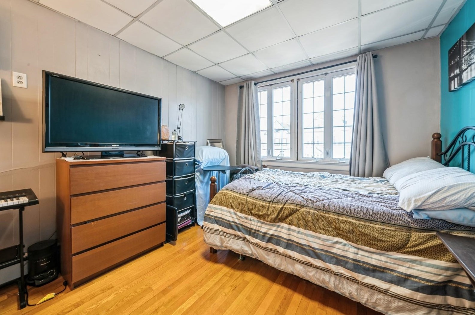 41 32nd St, Bayonne NJ  07002-4708 exterior