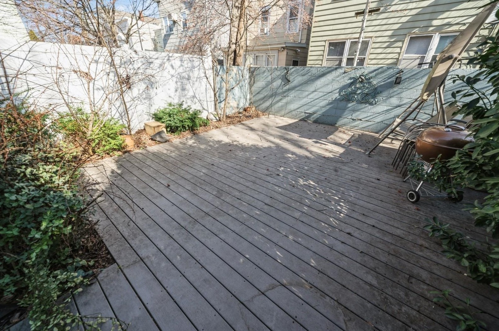 41 32nd St, Bayonne NJ  07002-4708 exterior