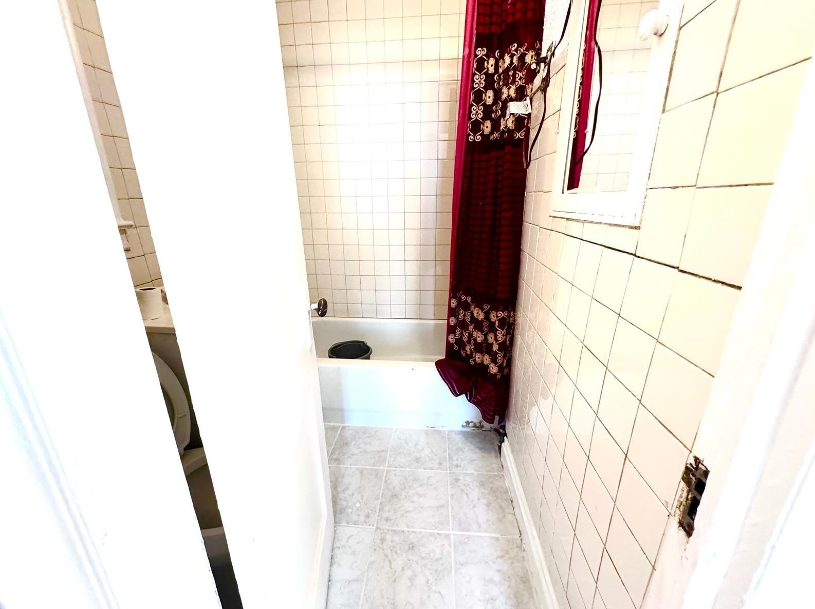 79 Pamrapo Ave, Jersey City NJ  07305-2418 exterior