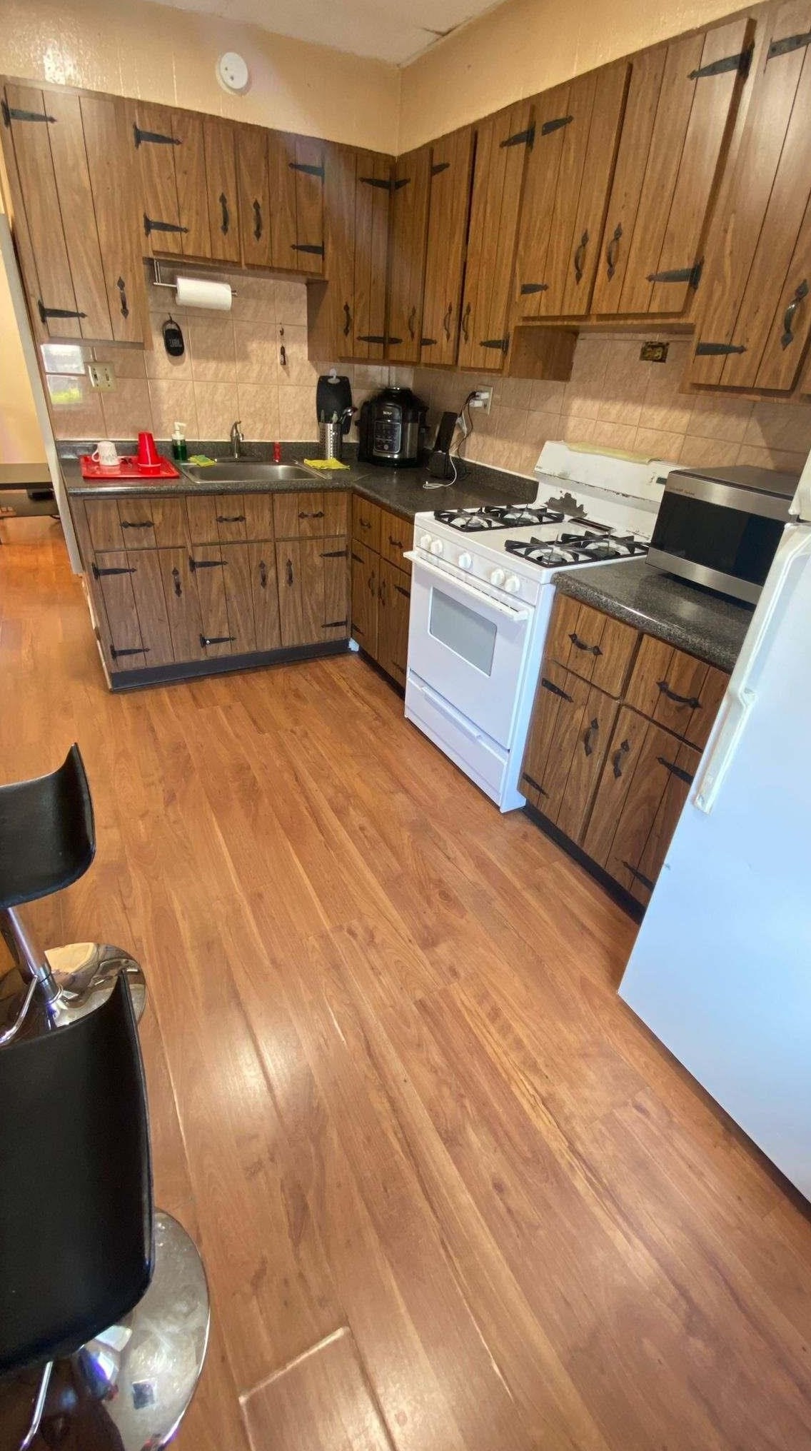 9122 Newkirk Ave, North Bergen NJ  07047-4450 exterior