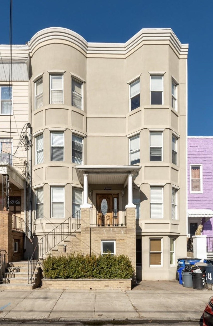 34 Prospect St, Jersey City NJ  07307-1803 exterior