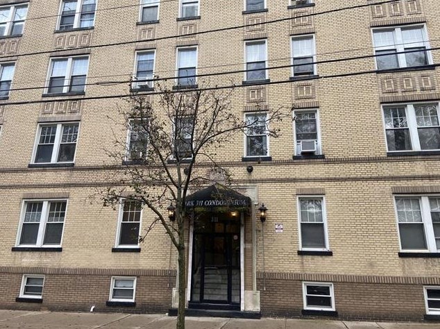 311 79th St, North Bergen NJ  07047-5645 exterior