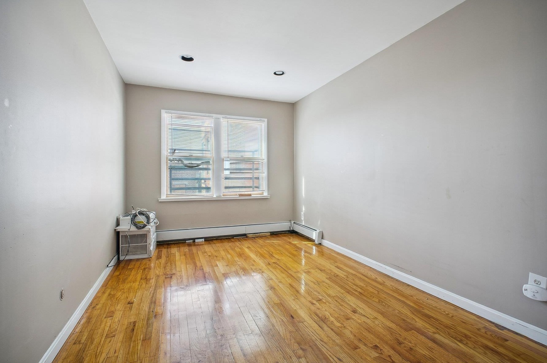 133 Collard St, Jersey City NJ 07306-3525 exterior