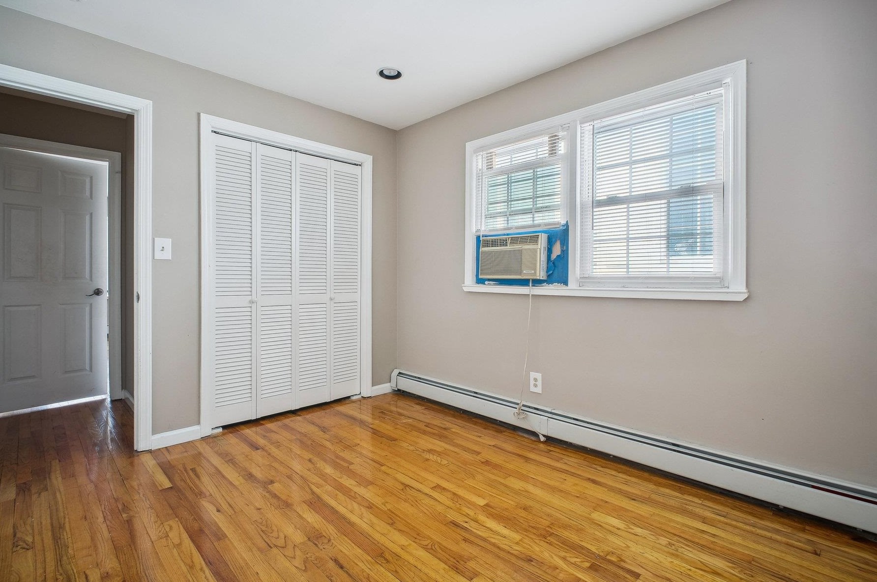 133 Collard St, Jersey City NJ 07306-3525 exterior