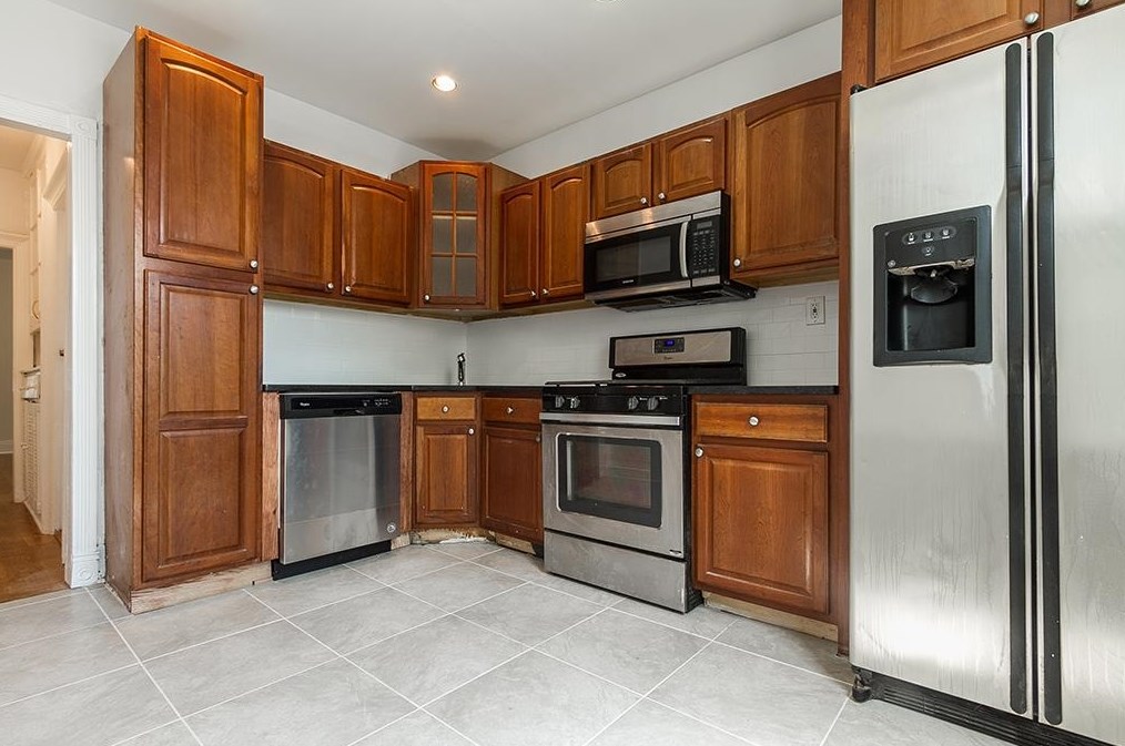 65 Lexington Ave, Jersey City NJ  07304-1282 exterior