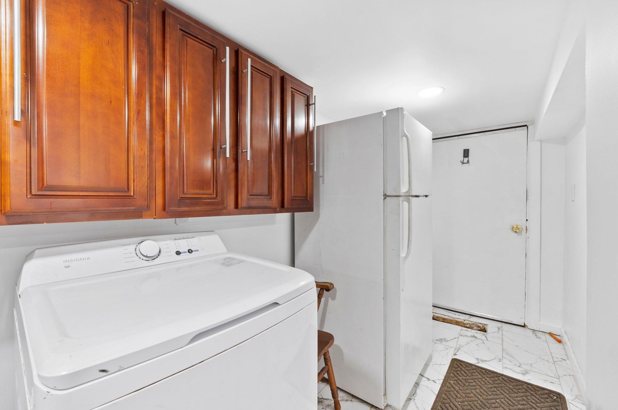 87 Clifton Pl, Jersey City NJ 07304-3103 exterior