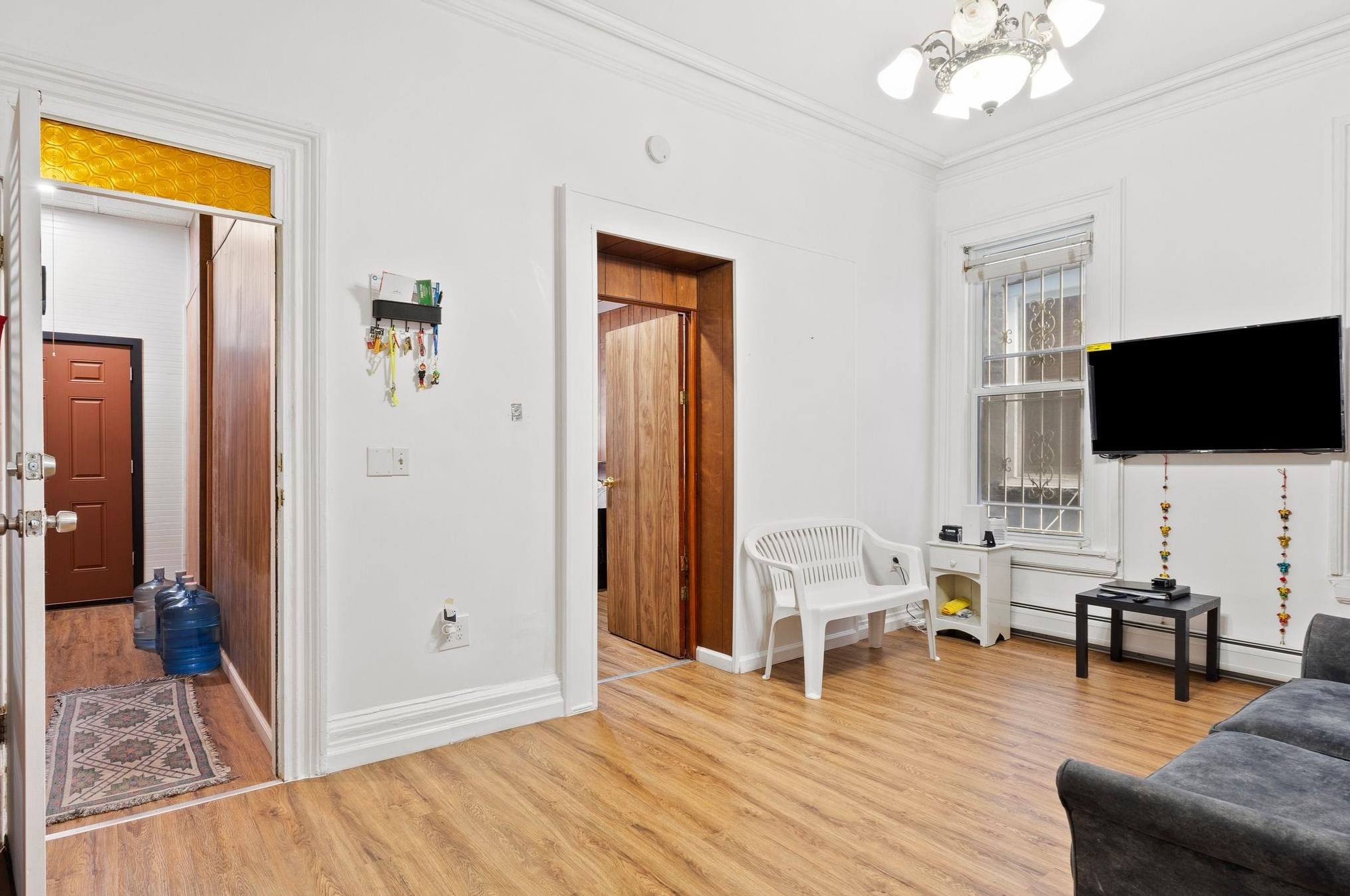 87 Clifton Pl, Jersey City NJ 07304-3103 exterior