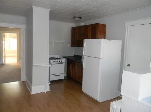 45 Condit Ter, Town Center NJ 07052-4862 exterior