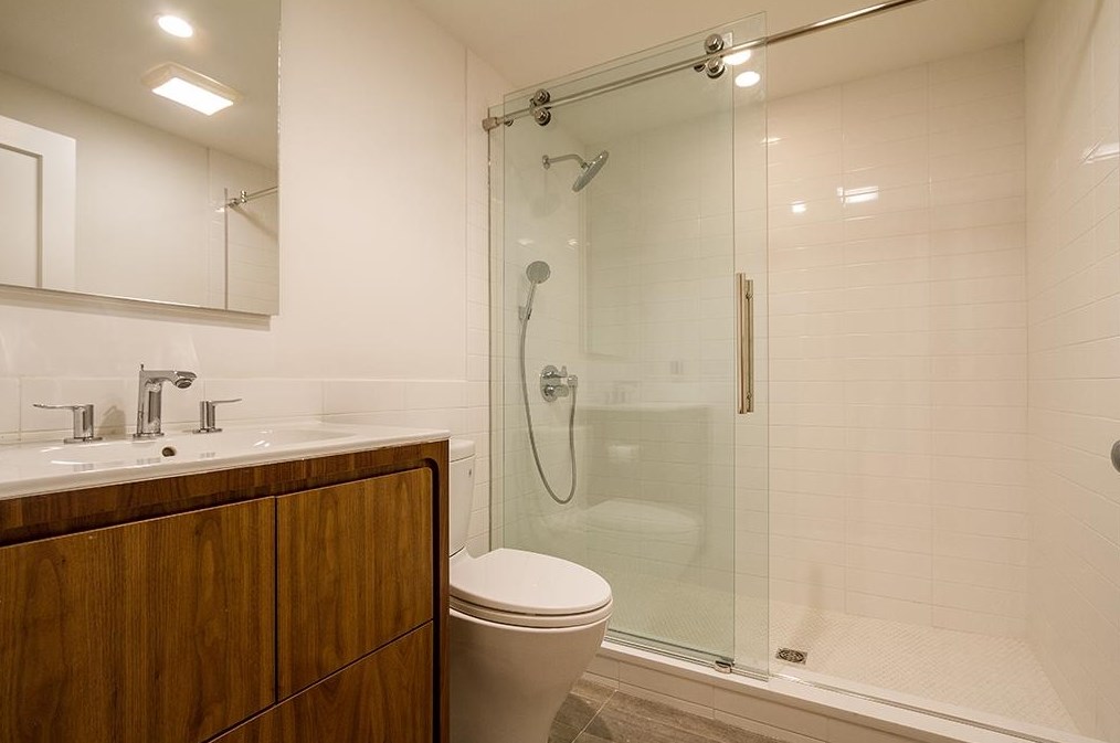 997 Blvd, Union City NJ 07086-7157 exterior