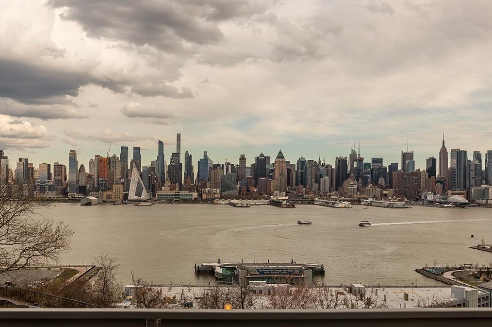 997 Blvd, Union City NJ 07086-7157 exterior