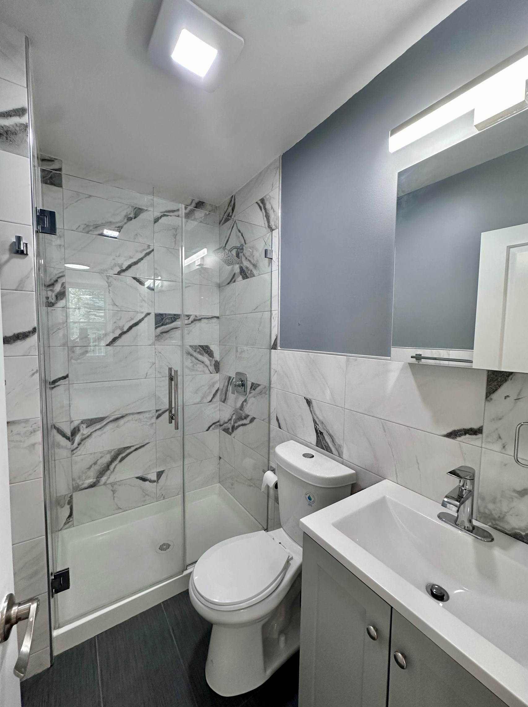 200 Bergenline Ave, Union City NJ  07087-2862 exterior