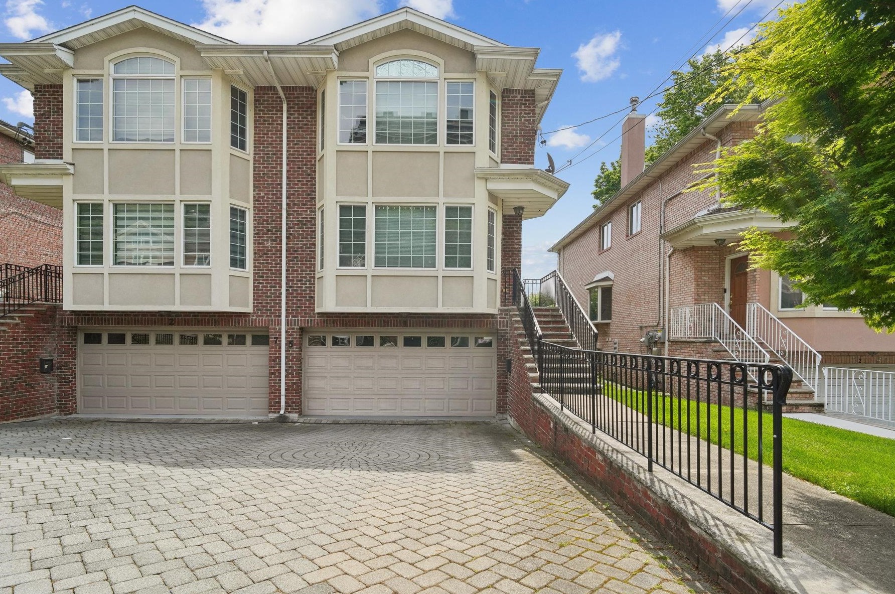 75 Myrtle Ave, Edgewater NJ  07020-1411 exterior