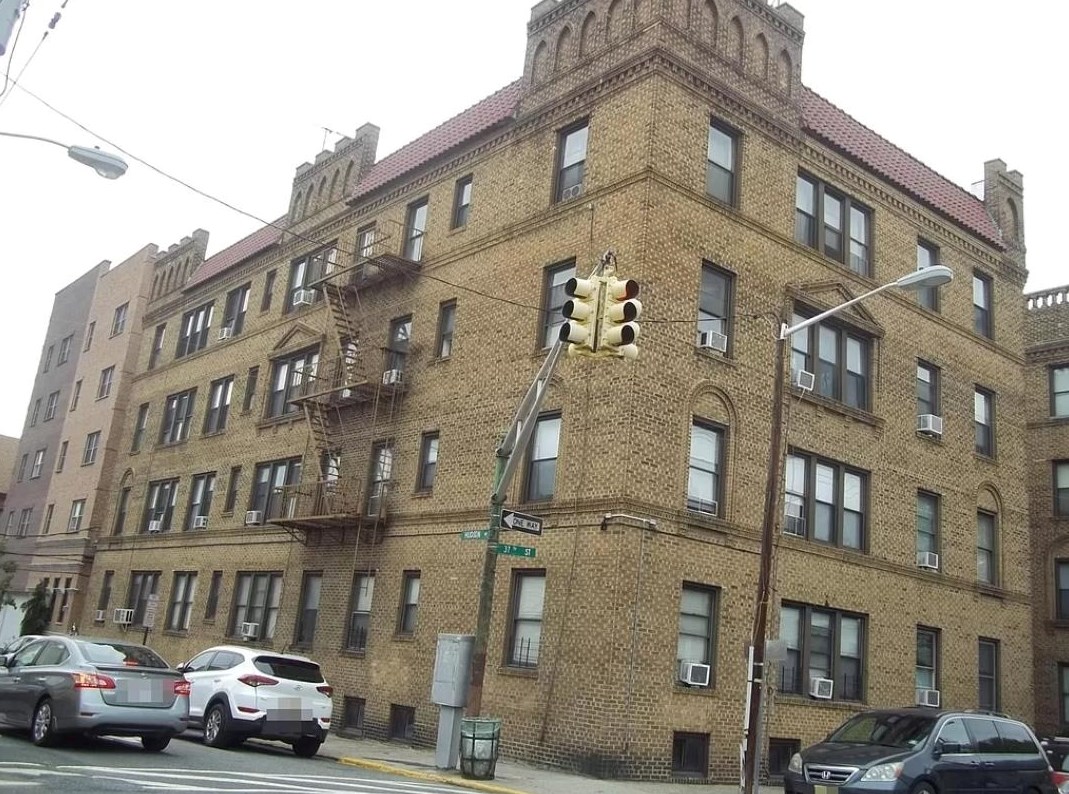 148 37th St, Union City NJ 07087-6039 exterior