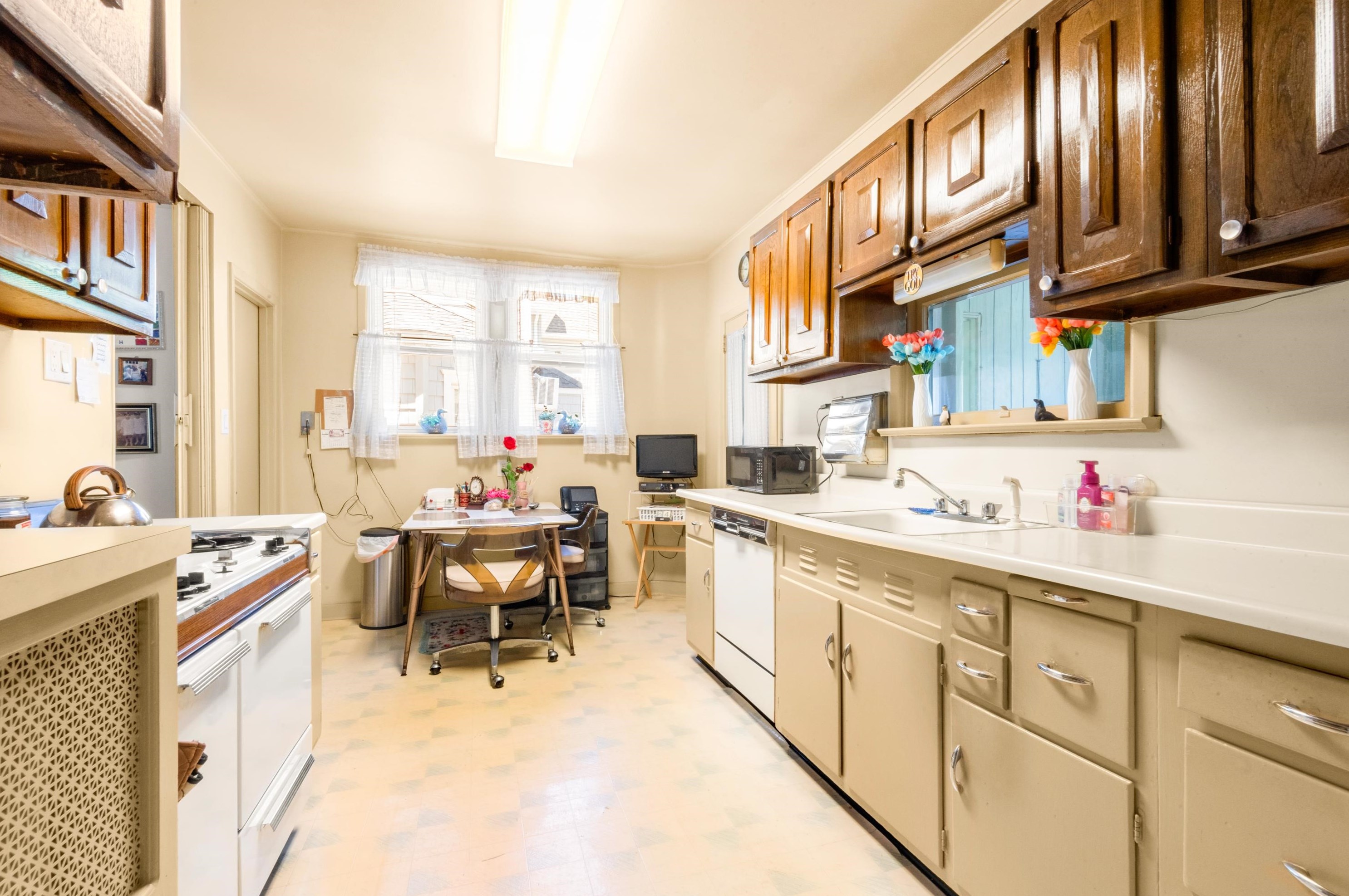 83 38th St, Bayonne NJ  07002-4813 exterior