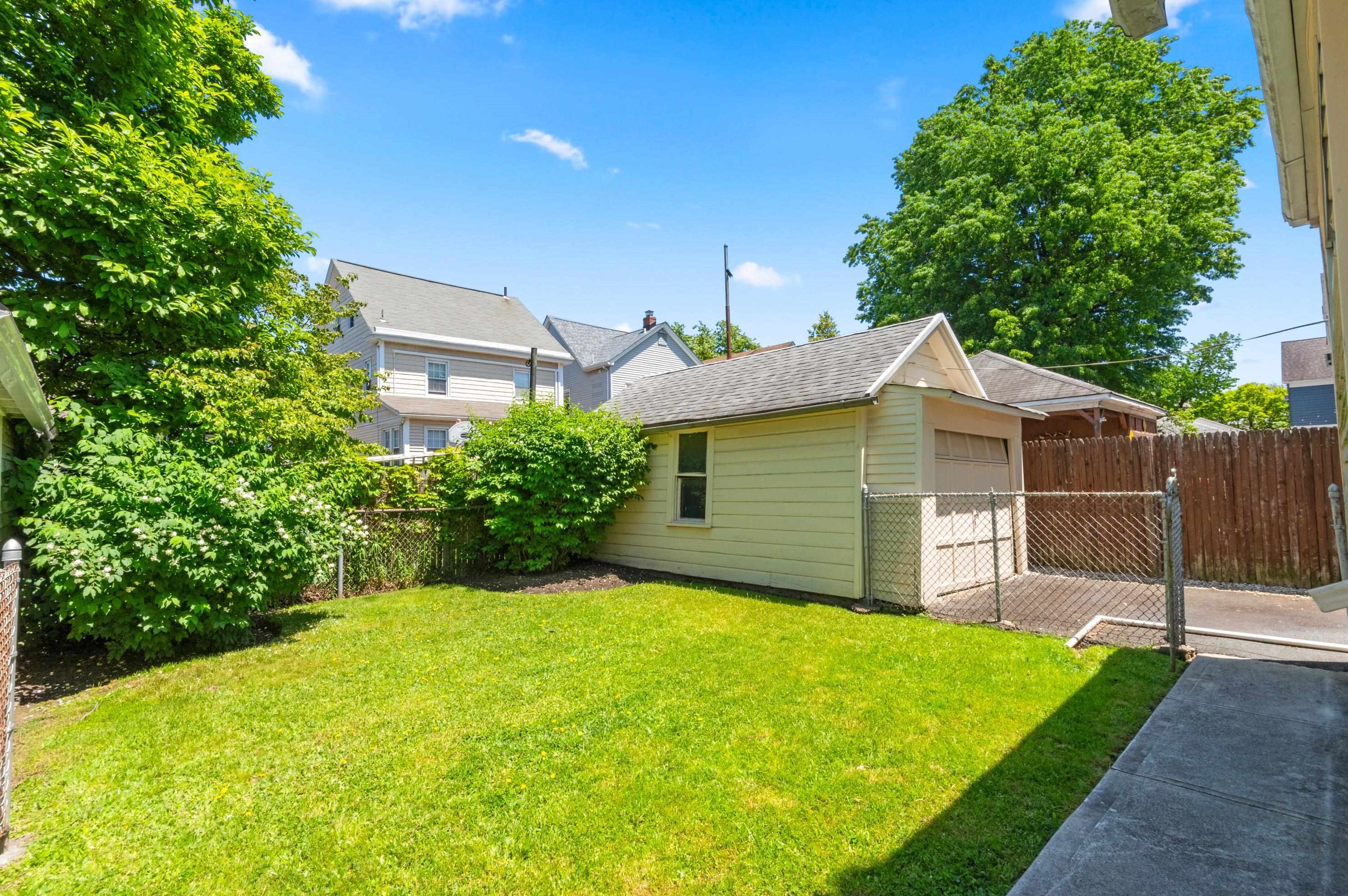 83 38th St, Bayonne NJ  07002-4813 exterior