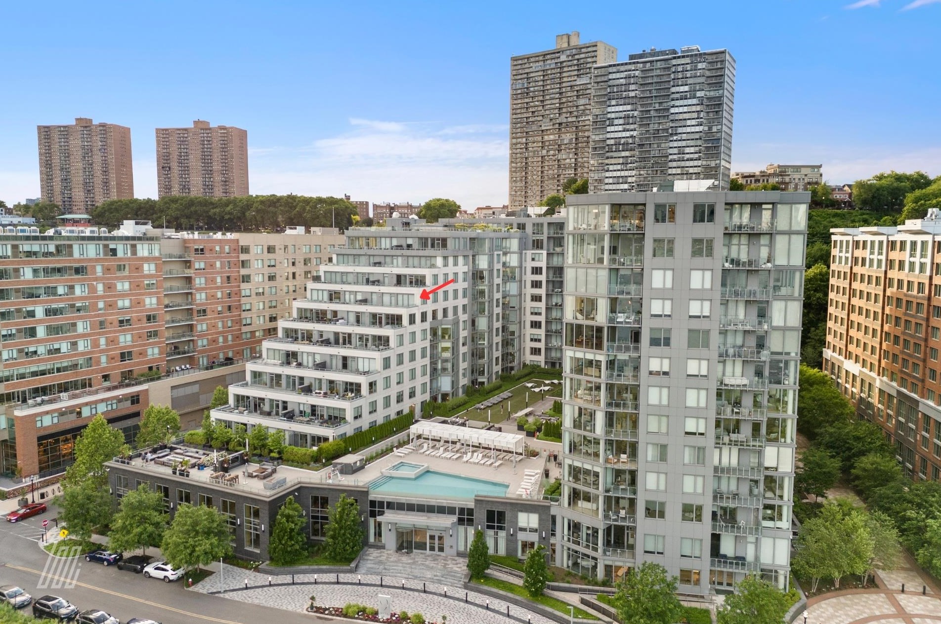 9 Ave At Port Imperial, West New York NJ  07093-7100 exterior