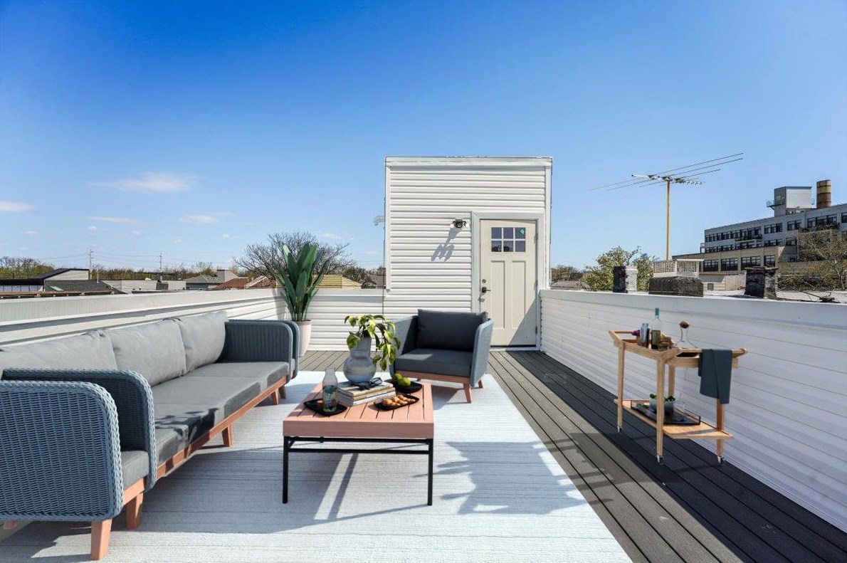 93 Laidlaw Ave, Jersey City NJ 07306-2105 exterior