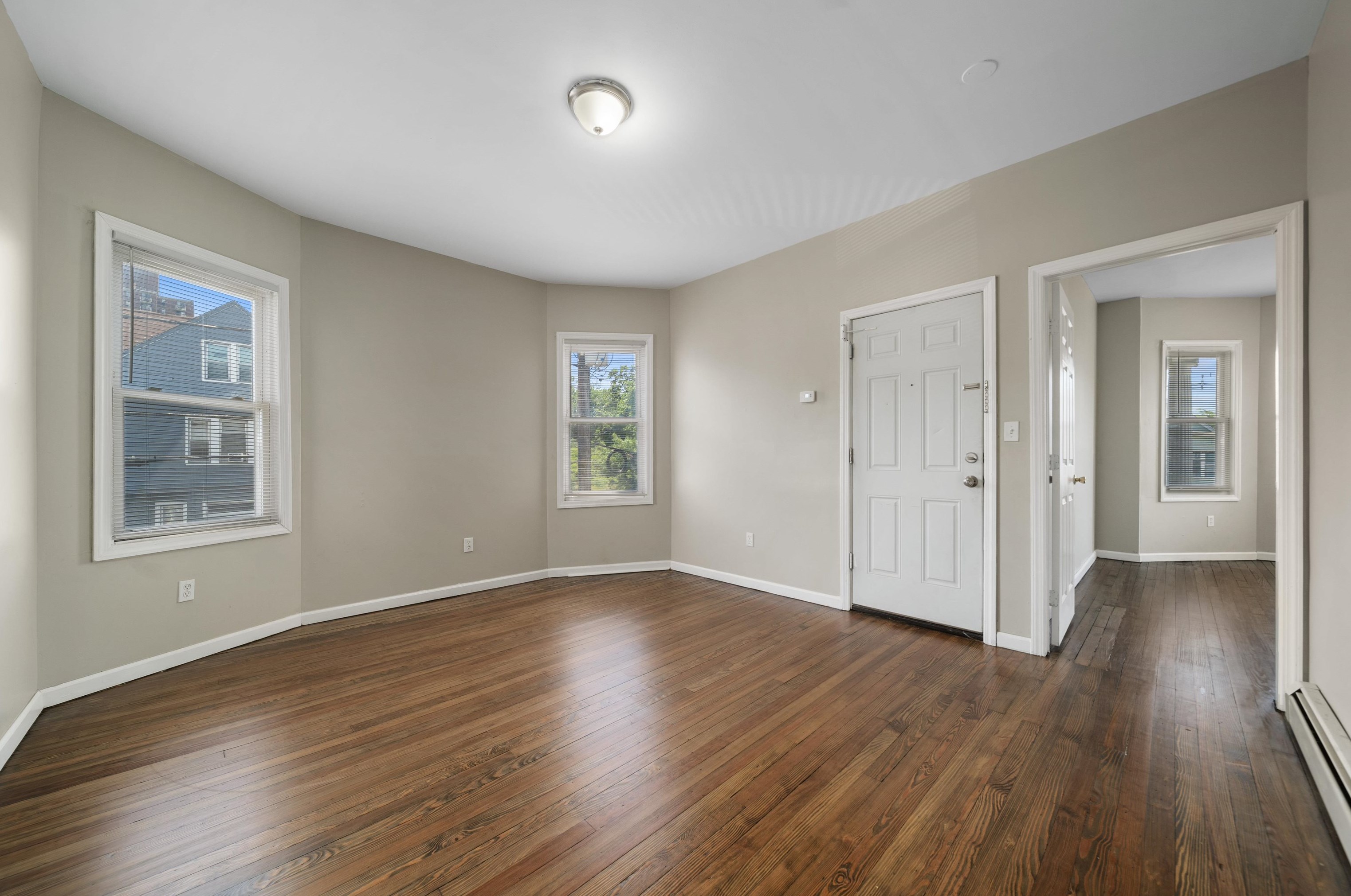 111 Graham Ave, Paterson NJ 07508-2961 exterior