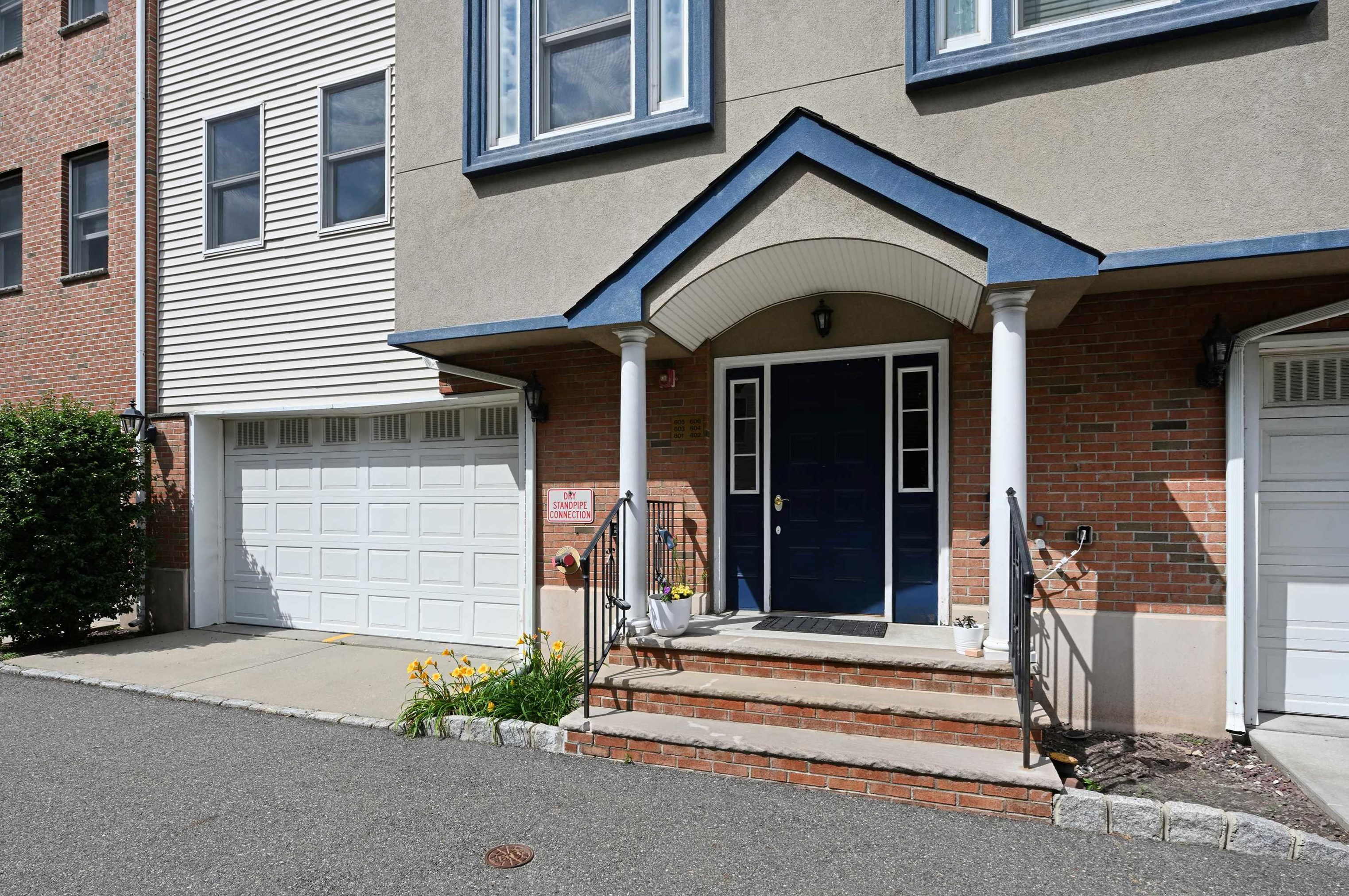 620 38th St, Union City NJ  07087-1524 exterior