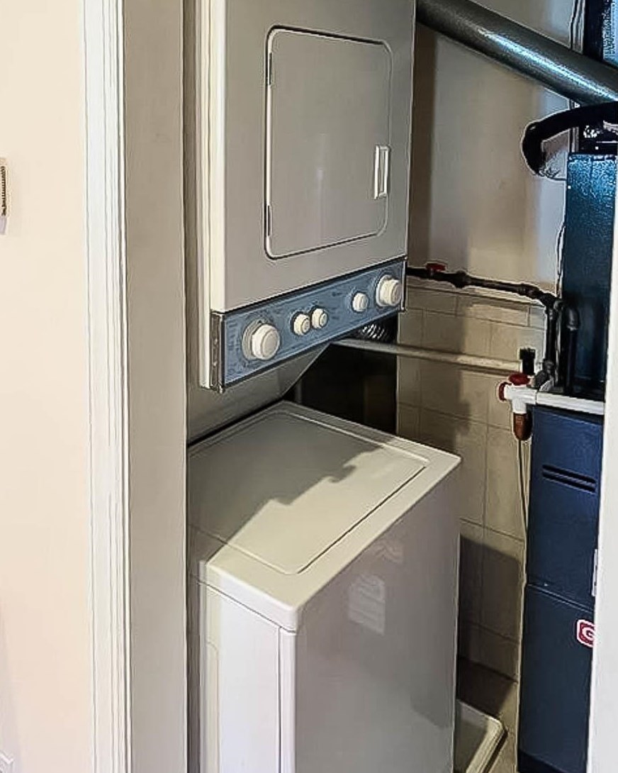 41 Hopkins Ave, Jersey City NJ  07306-1522 exterior