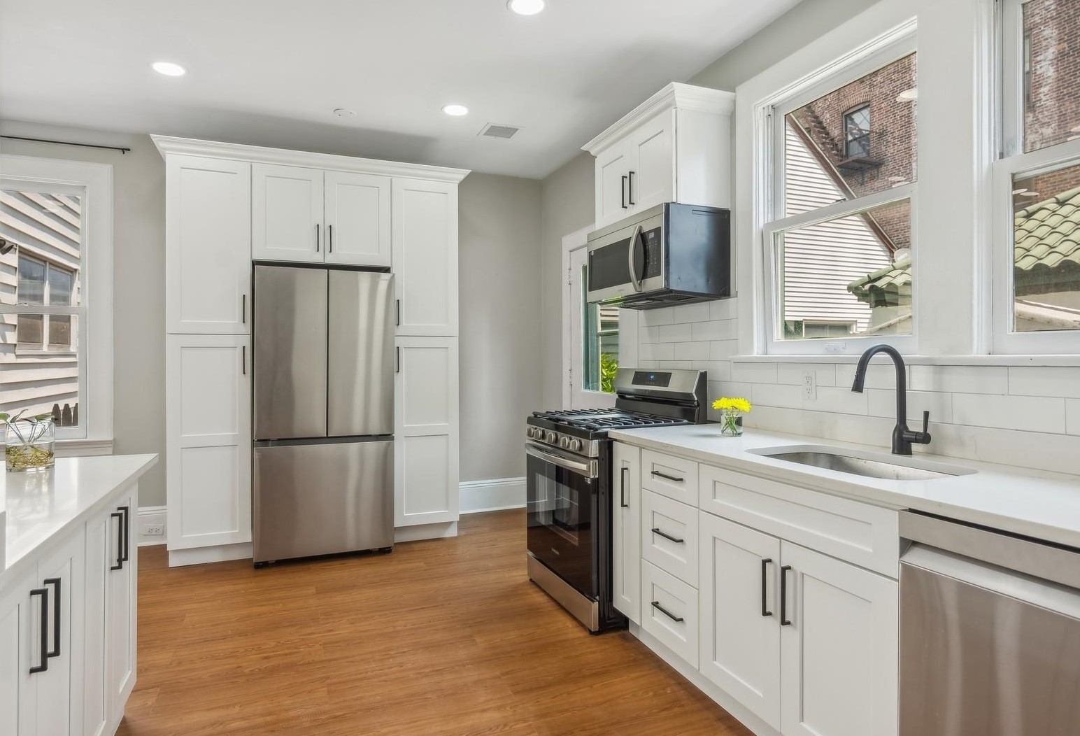 748 Avenue C, Bayonne NJ  07002-5148 exterior