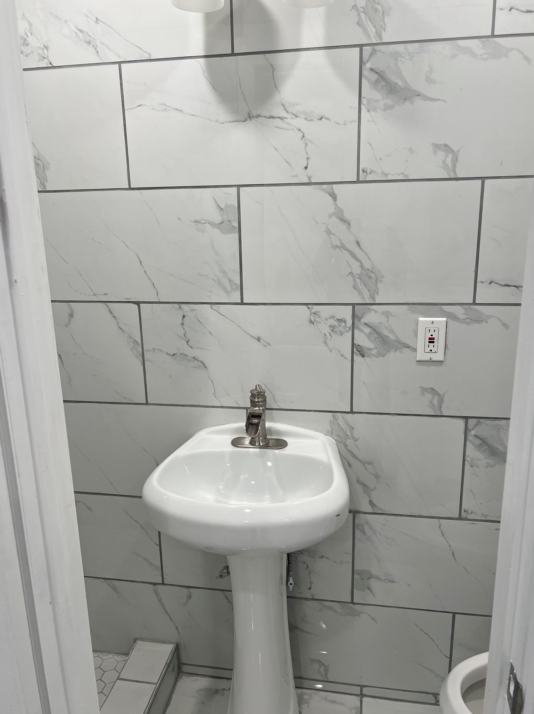 153 Danforth Ave, Jersey City NJ  07305-2627 exterior