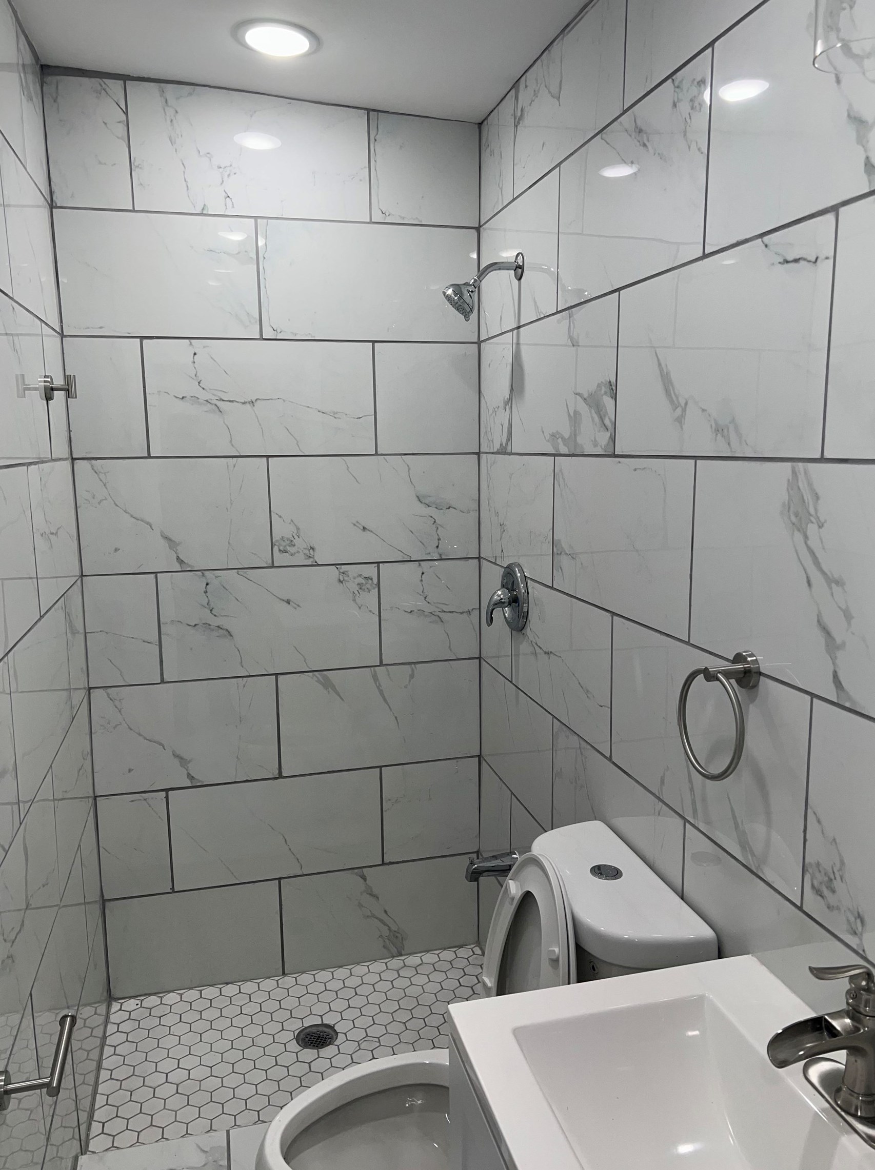 153 Danforth Ave, Jersey City NJ  07305-2627 exterior