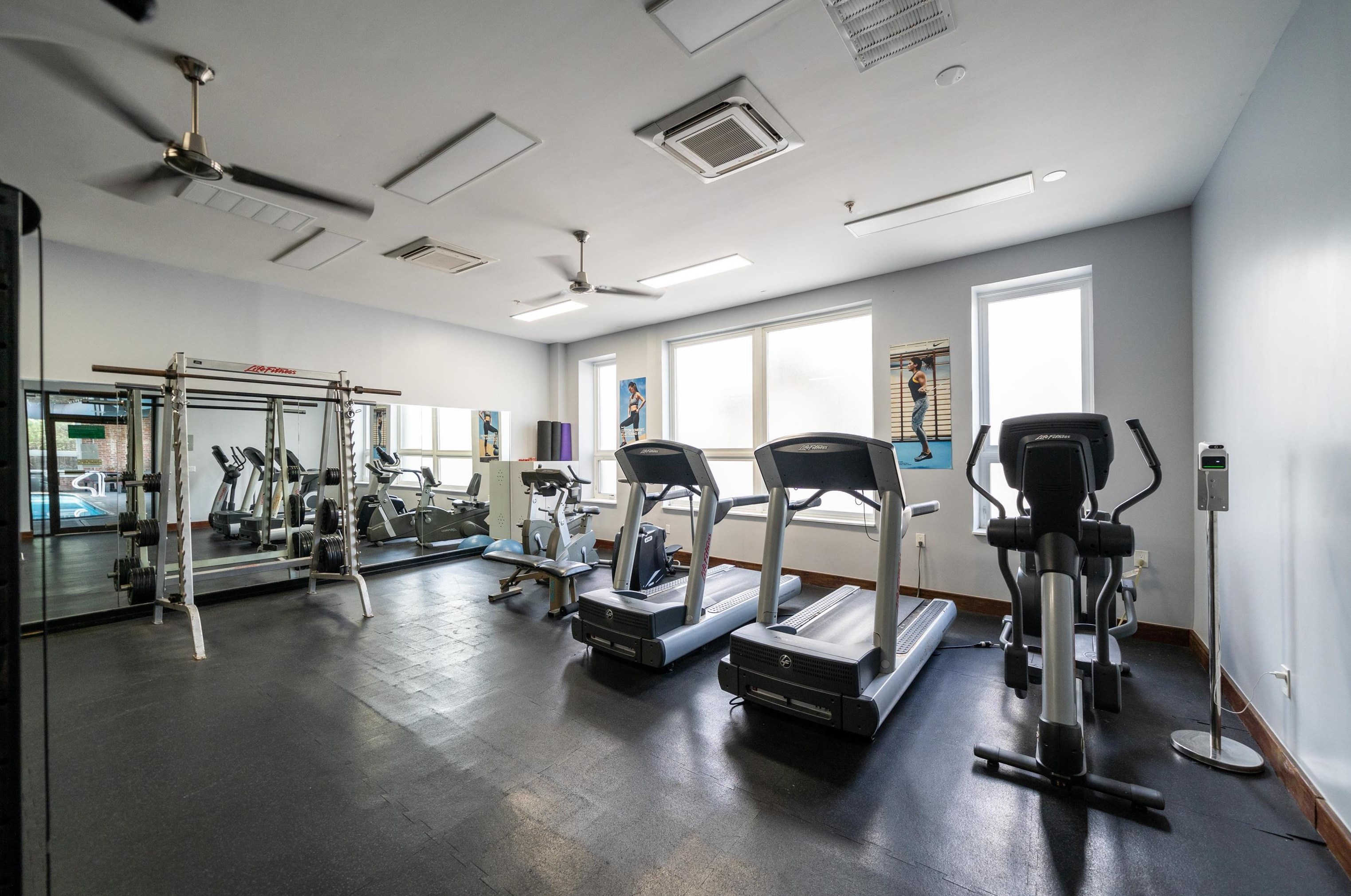 75 Liberty Ave, Jersey City NJ  07306-5016 exterior