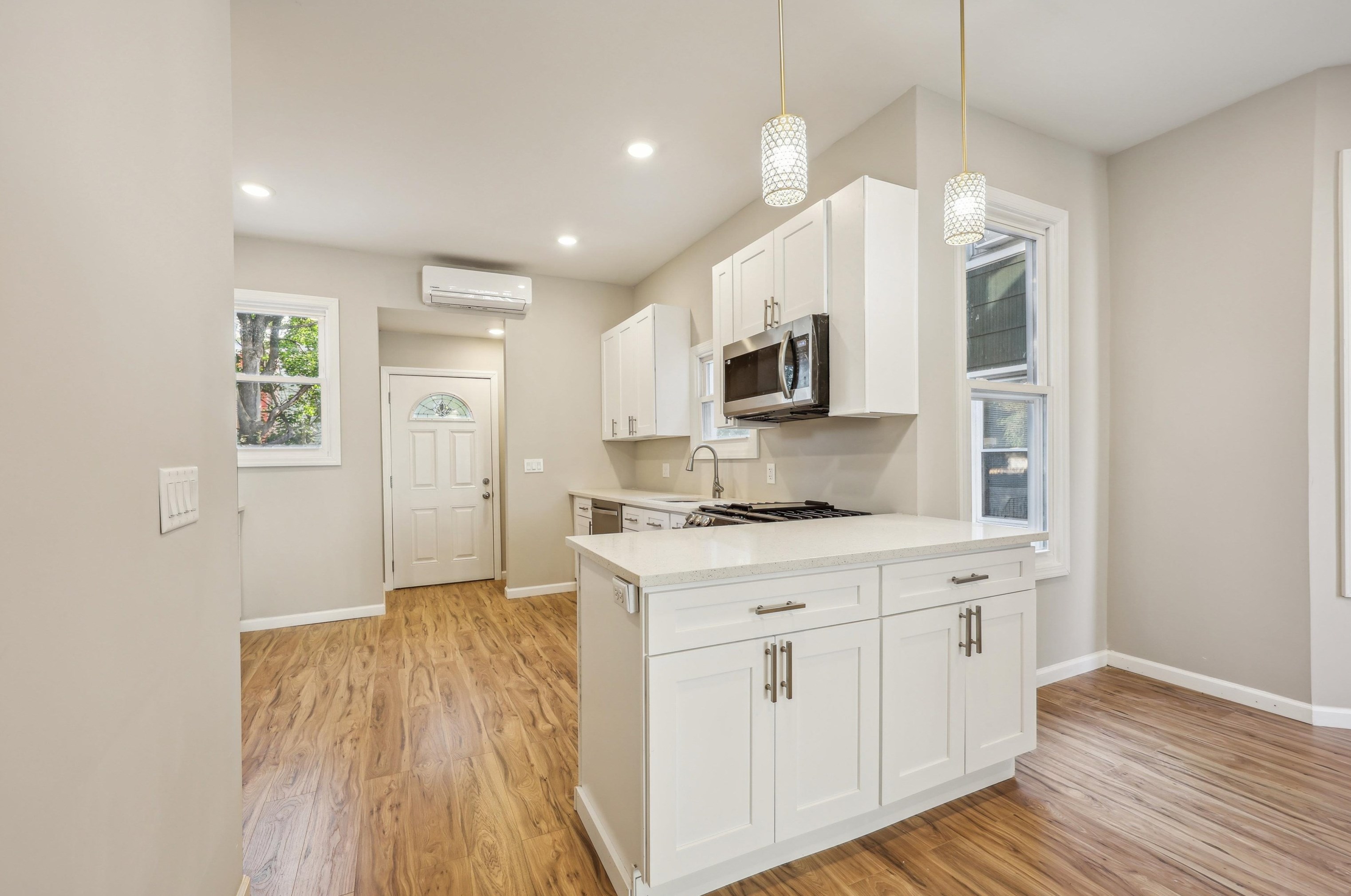 40 Armstrong Ave, Jersey City NJ 07305-4002 exterior