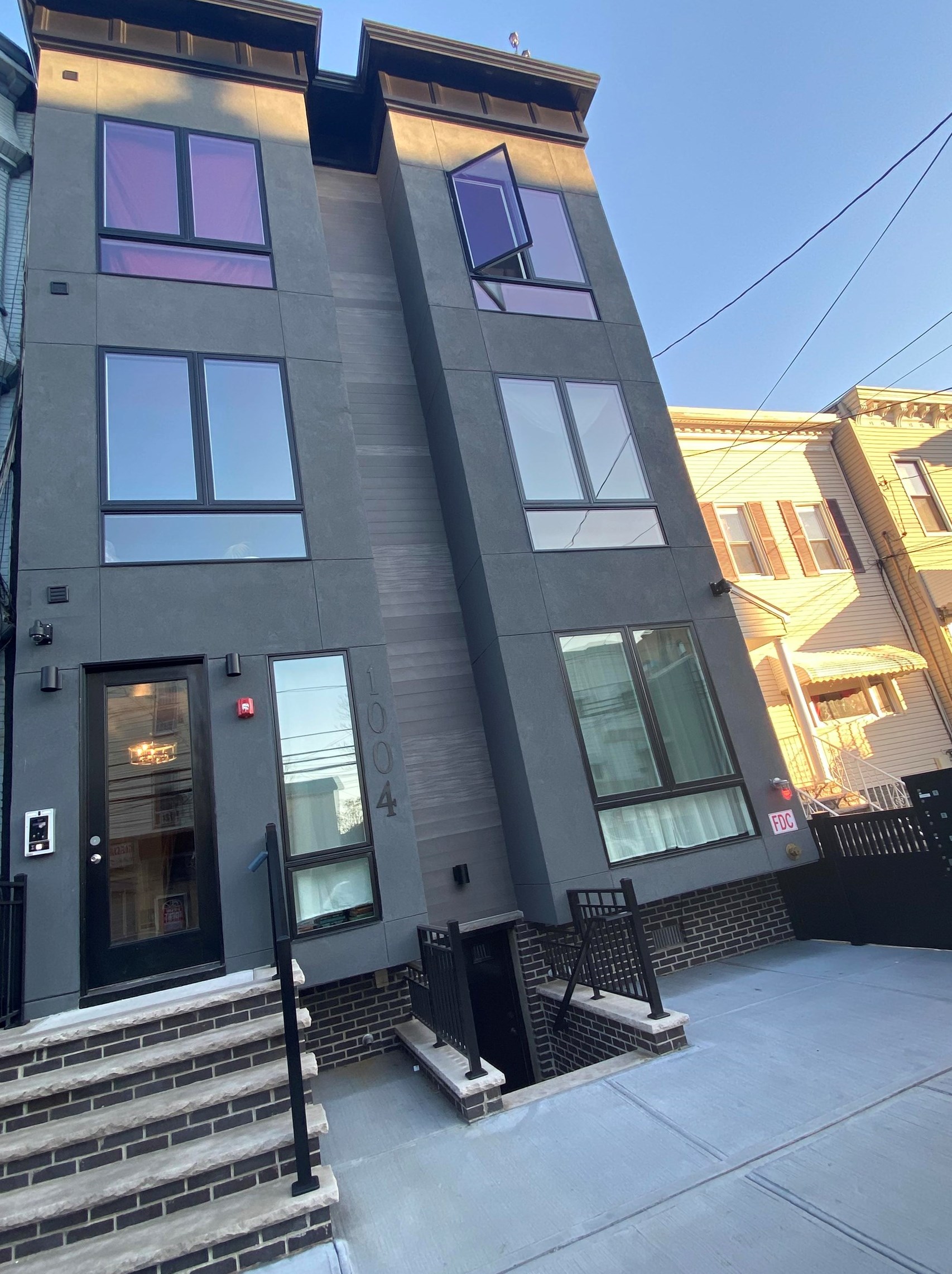 1004 Summit Ave, Jersey City NJ  07307-3547 exterior