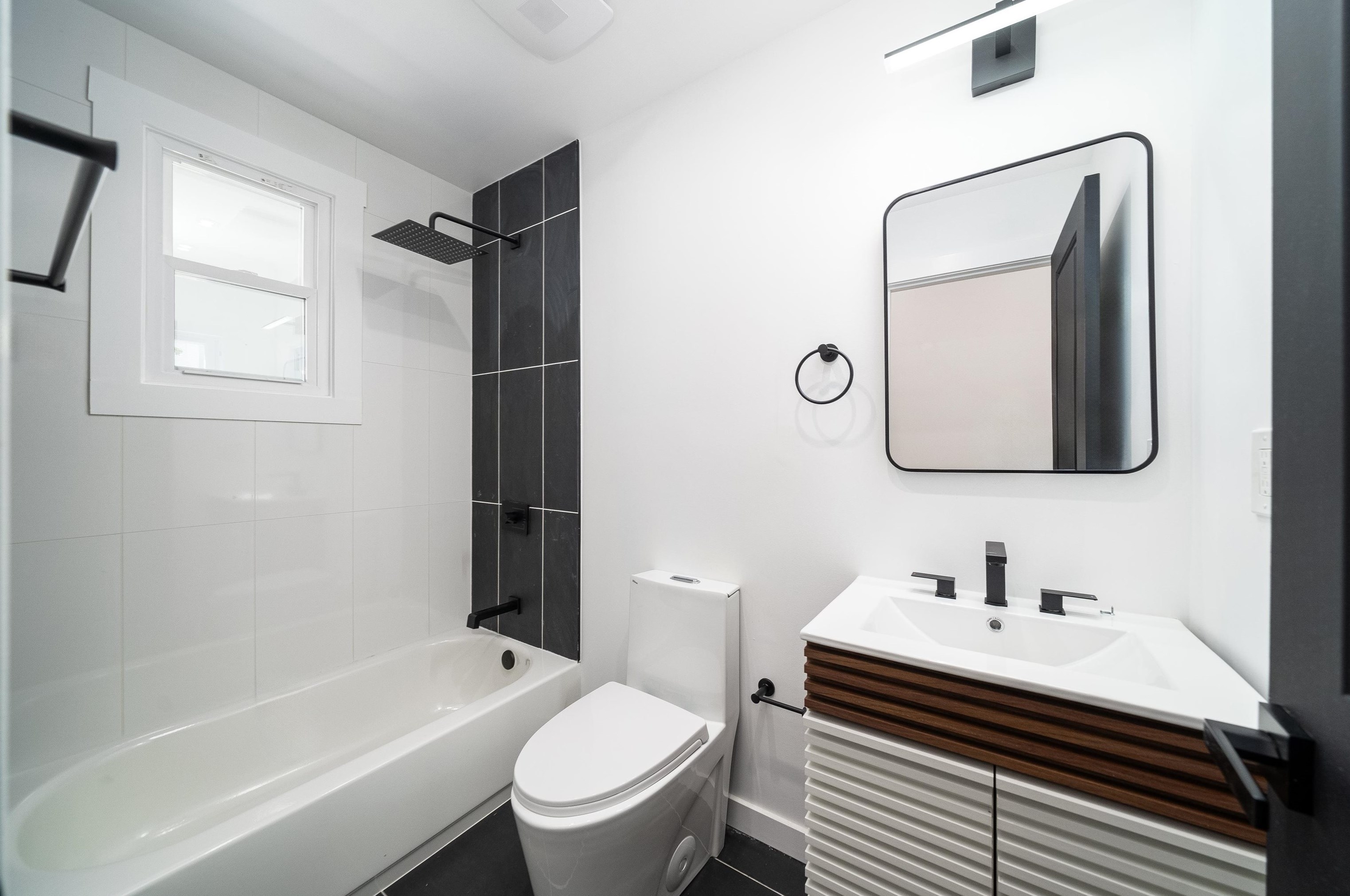 189 Claremont Ave, Jersey City NJ  07305-3623 exterior