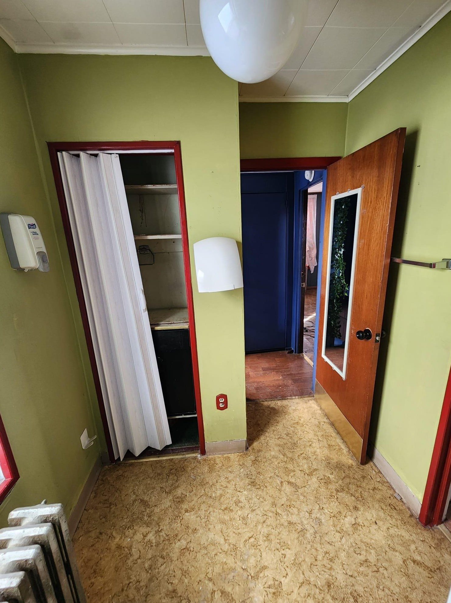 318 Claremont Ave, Jersey City NJ  07305-3622 exterior