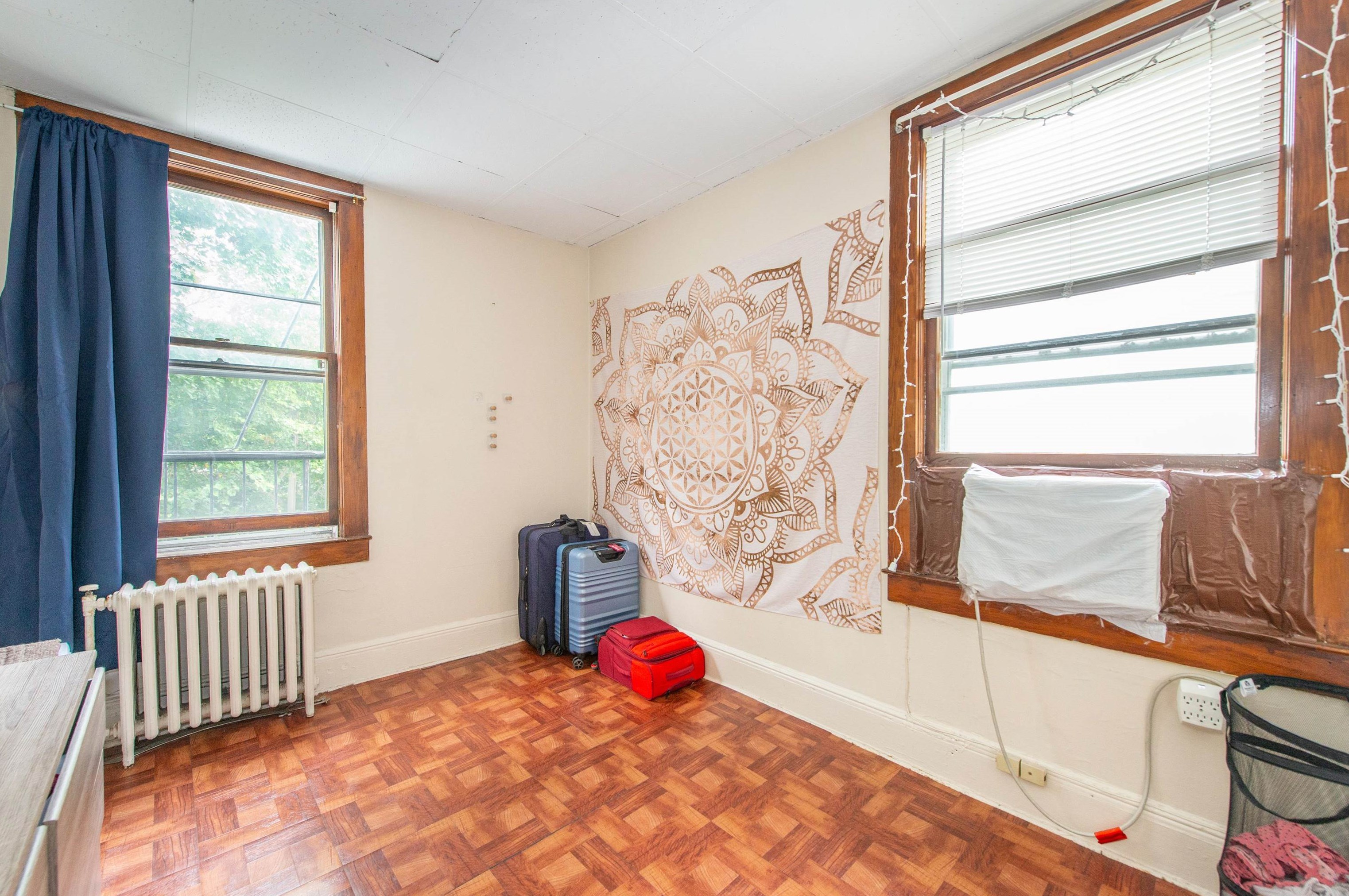 858 Side Ave, Jersey City NJ  07306-6514 exterior